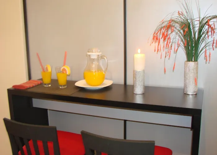 Zoom Apartments Hotel
